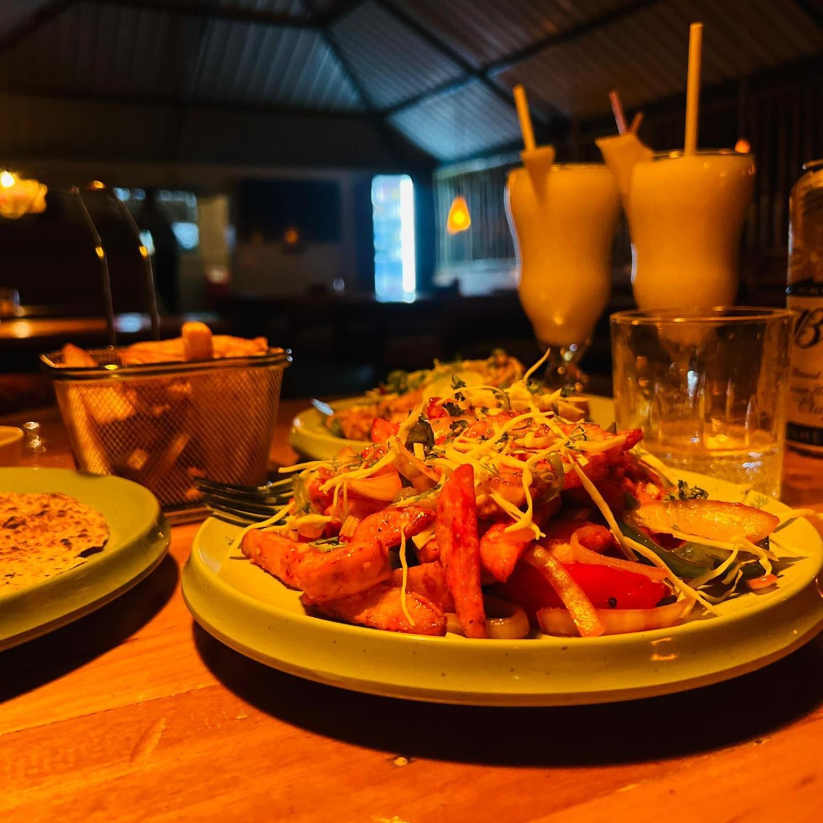 Hampi Village Resort & Tutti Cafe 外观 照片