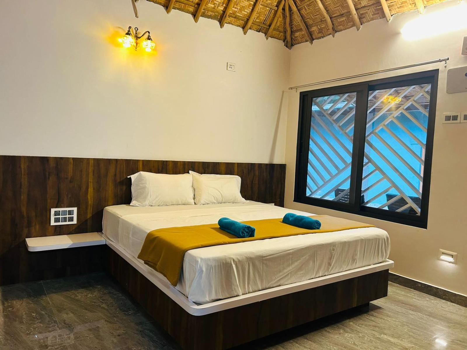 Hampi Village Resort & Tutti Cafe 外观 照片
