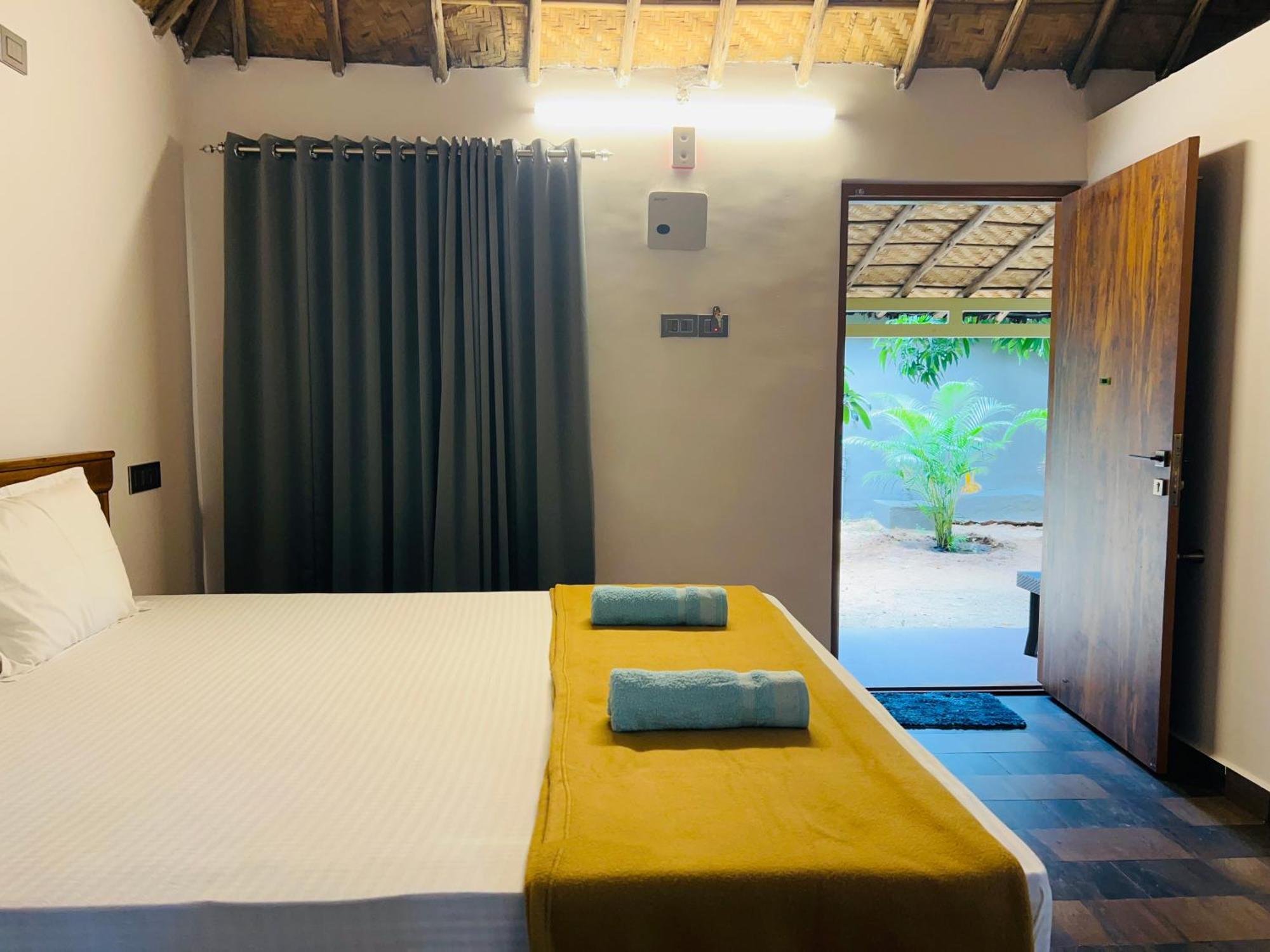Hampi Village Resort & Tutti Cafe 外观 照片